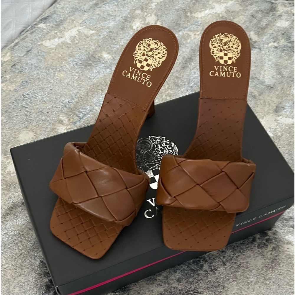 Vince Camuto